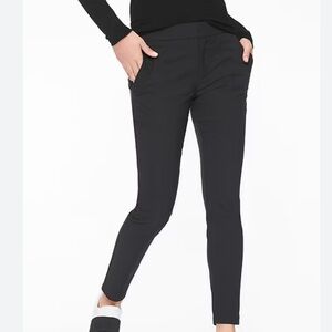 Size 2 Athleta Women's Wander Stash Skinny Pant Classic Black Side Back Pockets